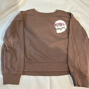 Old navy skull crew neck